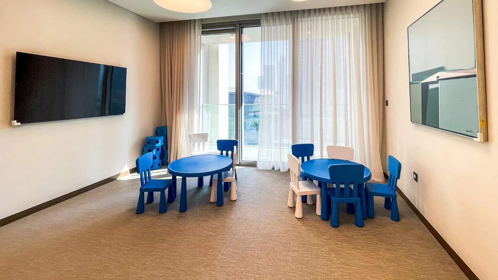 Cozy Apartment With City Views Next To Burj Khalifa 166Fo1-2 Dubai